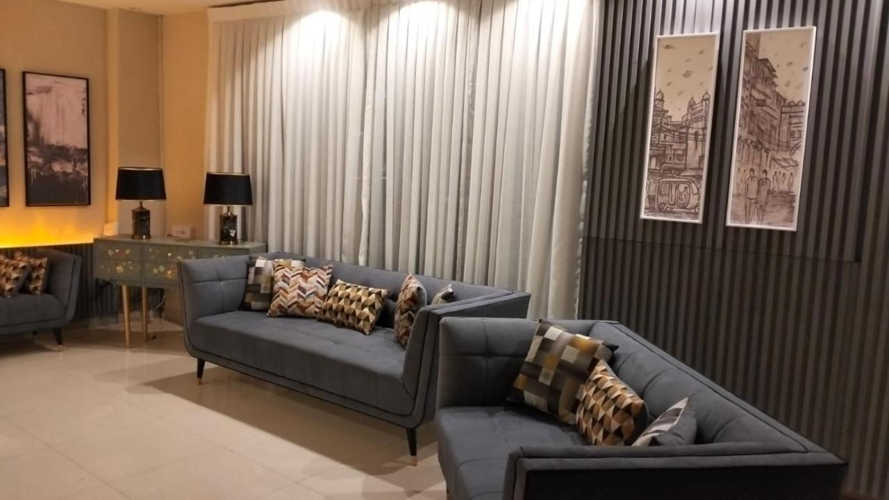 Shelton Boulevard Hotel Lahor Dış mekan fotoğraf